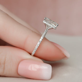 Chic 3.0ct radiant hidden halo moissanite ring detail view of the band