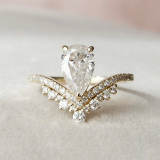 1.50CT Pear Chevron Vintage Diamond Moissanite Engagement Ring