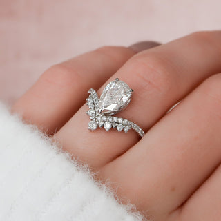 1.50CT Pear Chevron Vintage Diamond Moissanite Engagement Ring