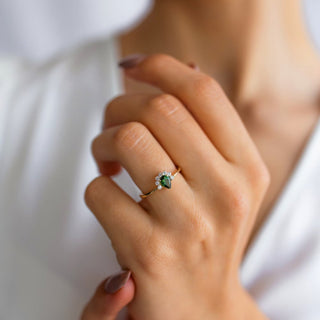 Green Pear Cut Moissanite Cluster Diamond Ring for Women