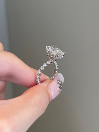 Gorgeous 5.0ct radiant hidden halo moissanite ring close up of the setting