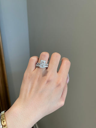 Gorgeous 5.0ct radiant hidden halo moissanite ring detail view of the band