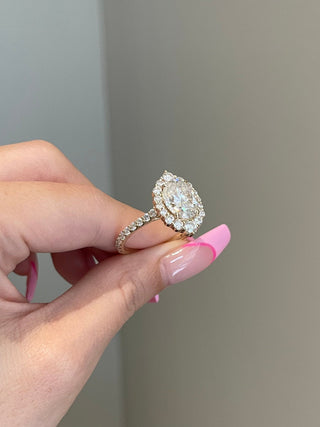 4.0ct Oval Cut Halo Cluster Diamond Moissanite Engagement Ring
