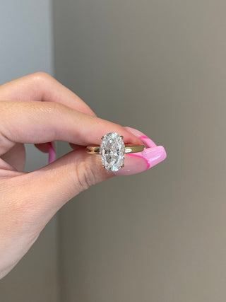 7.0ct Elongated Oval Solitaire Moissanite Diamond Engagement Ring