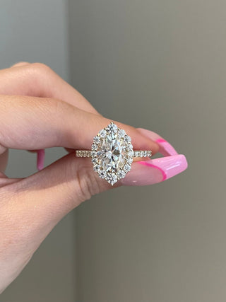 4.0ct Oval Cut Halo Cluster Diamond Moissanite Engagement Ring