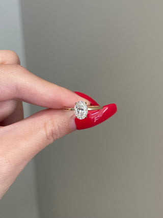 1.50ct Oval Cut Solitaire Moissanite Diamond Engagement Ring