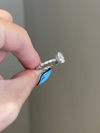 2.0 CT Oval Brilliant Cut Halo Moissanite Engagement Ring close up