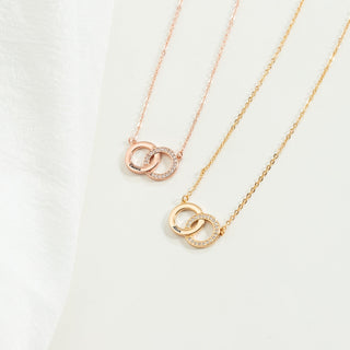 Round Cut Diamond Interlocking Circle Necklace for Her