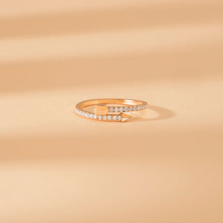 0-29ct-round-pave-arrow-moissanite-diamond-wedding-band-in-18k-solid-gold