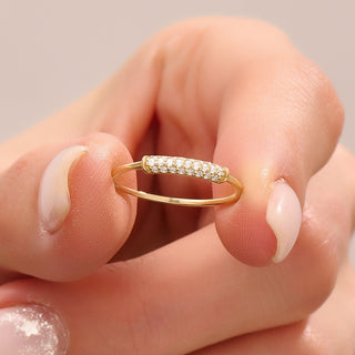 Round Cut Diamond Unique Wedding Ring Gift for Women