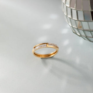 0.12TCW Unique Round Pave Moissanite Diamond Wedding Band