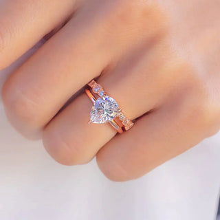 Bold 1.33ct pear hidden halo moissanite ring close up of the setting