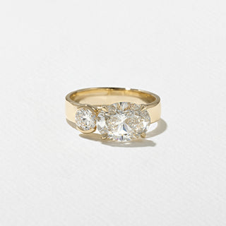 2.30ct Oval & Round Cut Diamond Unique Engagement Ring