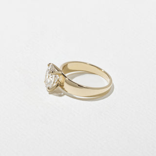1.75ct Oval Moissanite Diamond Solitaire Engagement Ring With Matching Curved Band