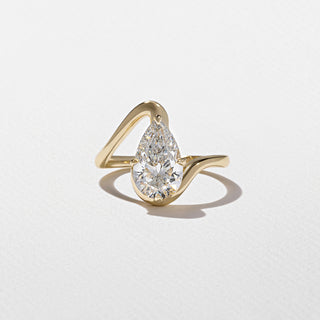 2.0ct Pear Moissanite Diamond By Pass Setting Engagement Ring With Matching Curved Band