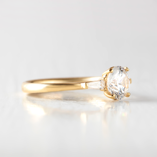 1.0CT Round Cut Baguette Three Stone Moissanite Engagement Ring