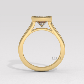 Moissanite rings oval cut with sleek setting