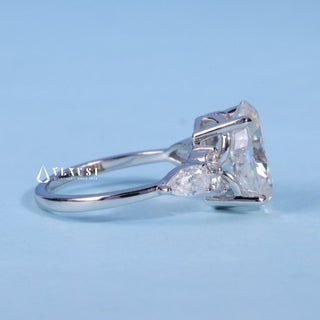 Radiant 2.0ct oval cluster moissanite ring close up of the setting