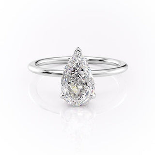 2.0 CT Pear Brilliant Solitaire Moissanite Engagement Ring sparkle view