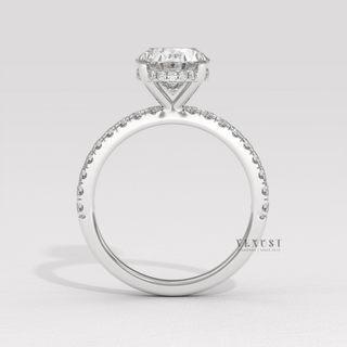 Elegant oval moissanite ring for modern proposal