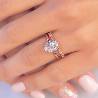 Bold 1.33ct pear hidden halo moissanite ring macro detail of the stones