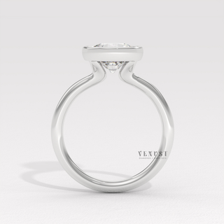Moissanite round cut ring with sleek setting