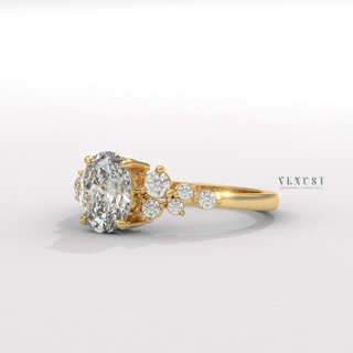 Oval cut moissanite diamond ring side profile  Oval Cluster detail view 4