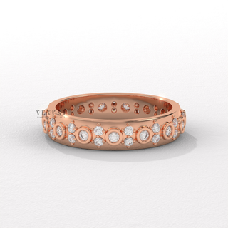 wedding band for her
diamond cluster band
round cluster ring