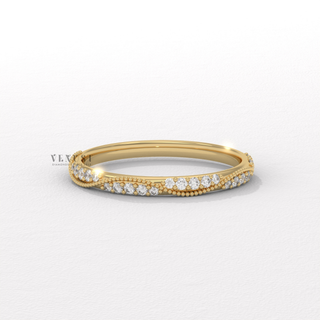 vintage diamond wedding band
round diamond vintage band
vintage style wedding band
antique wedding band