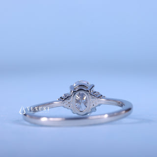 2.0 CT Oval Brilliant Cut Cluster Moissanite Engagement Ring close up