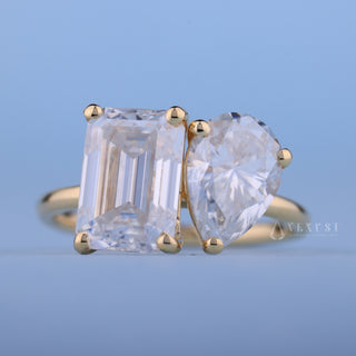 1.0CT Emerald & Pear Moissanite Diamond Toi Et Moi Engagement Ring