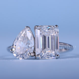 1.0CT Emerald & Pear Cut Moissanite Diamond Toi Et Moi Engagement Ring