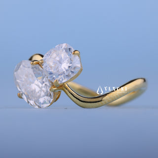 1.0CT Oval & 0.70CT Cushion Moissanite Diamond Toi Et Moi Engagement Ring