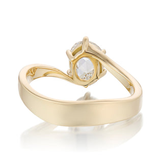 oval moissanite rings curved side angle
