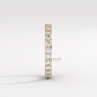 unique round diamond band for engagement ring