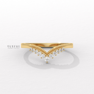 vintage curved round diamond wedding band