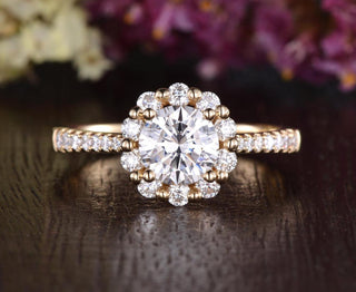 Graceful 0.75ct round halo moissanite ring top view